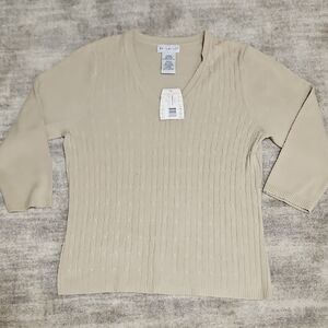 White Stag Cream V-Neck Sweater